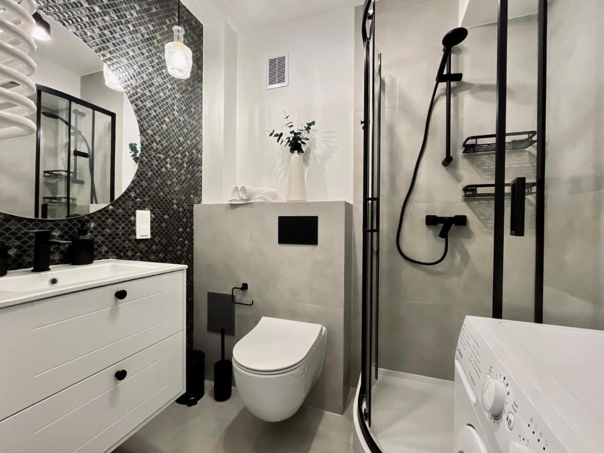 Apartament Dana Browna Jelenia Gora Bagian luar foto