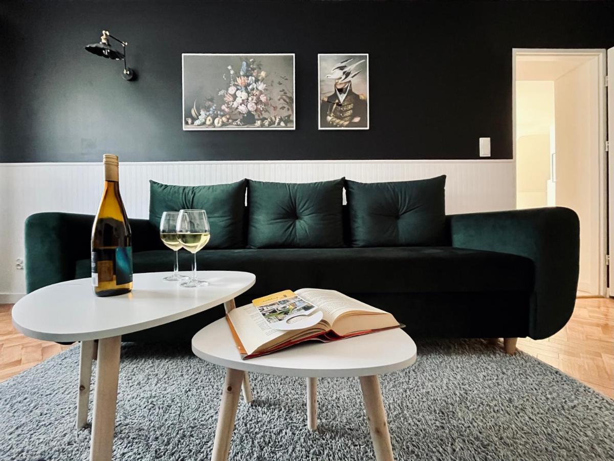 Apartament Dana Browna Jelenia Gora Bagian luar foto